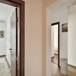 Flat 1 * Varna